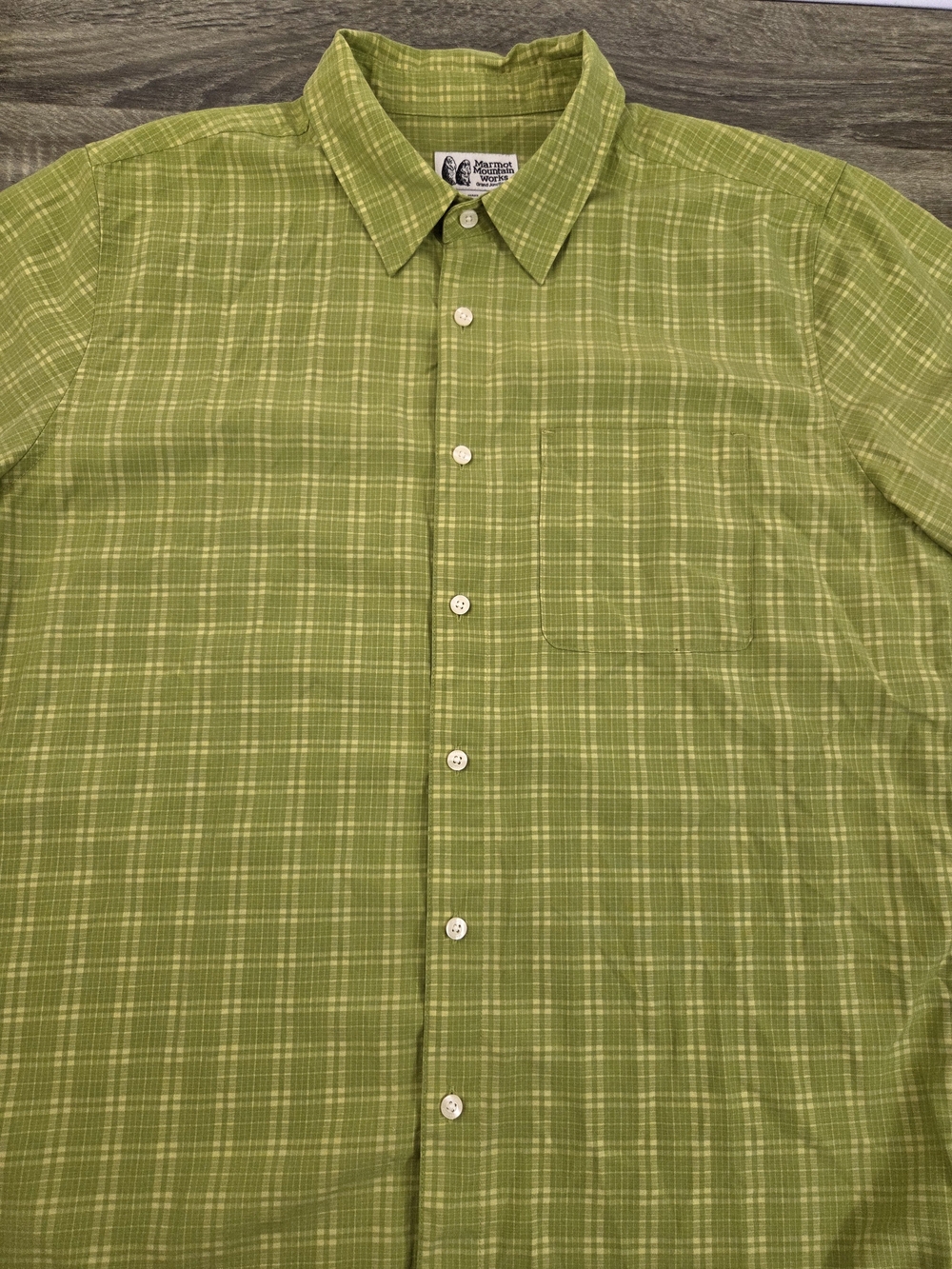 Marmot Mountain Works Button-Up Shirt Men's Large Green Short Sleeve Outdoors